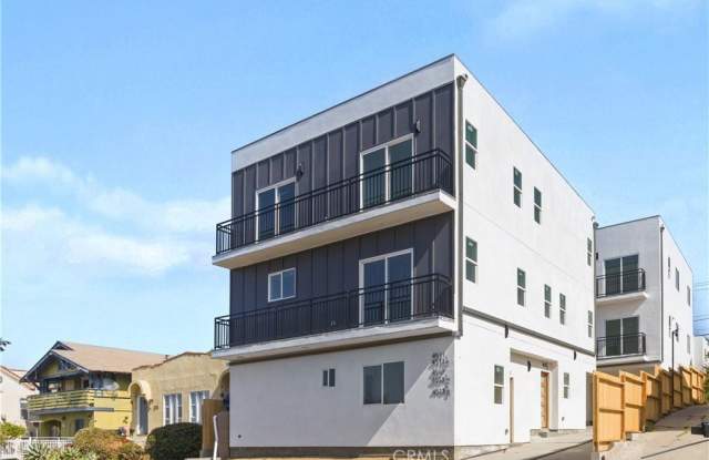 4513 Rosewood Avenue photos photos
