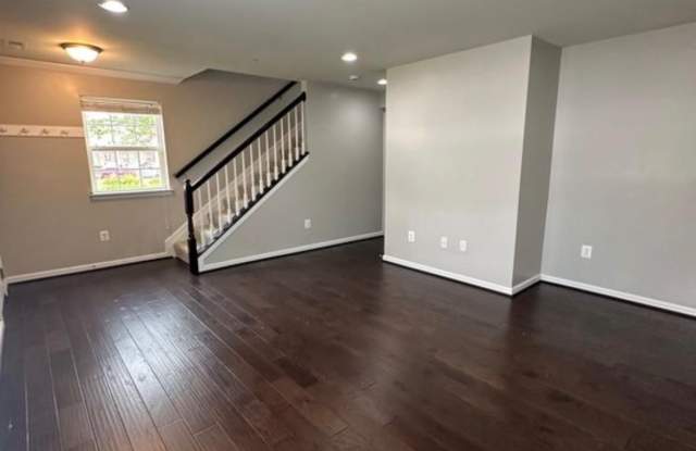 7154 BEAUMONT Place Gallery 3