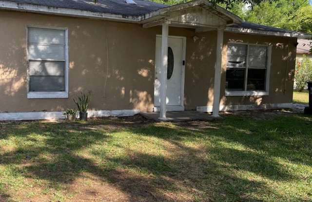 Discover Your Dream Home: 116 Paul Revere Road, Bartow, FL 33830 - Your Perfect Haven Awaits! photos photos