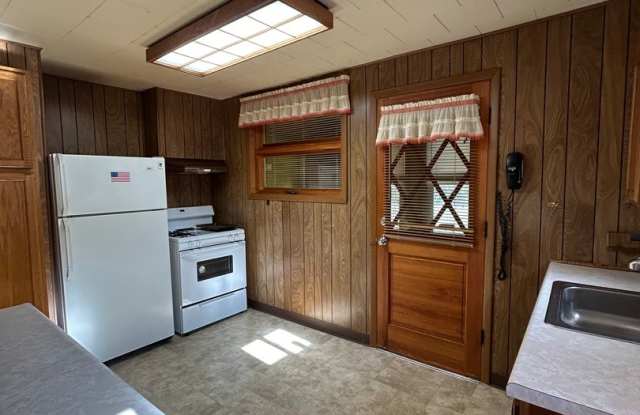 Spacious 4 bedroom Oswego Home!! Gallery 4