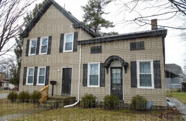 1581 Madison Avenue - 1581 Madison Avenue, Mount Healthy, OH 45231