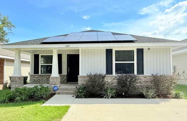 1329 Fairchild Street photos photos