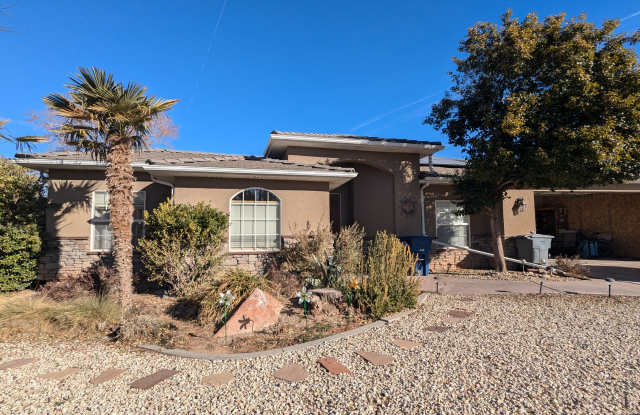 355 N 560 W photos photos