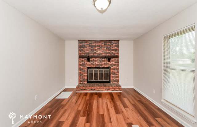370 Avon Circle Gallery 4