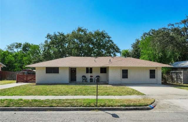 4809 River View Gallery 1