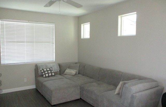 7028 West Stardust Drive Gallery 3