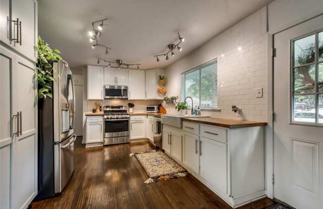 1705 Kirkwood Drive Gallery 4