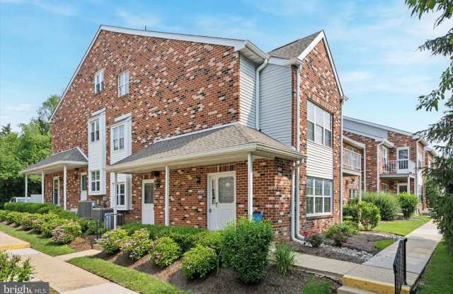 209 GLEN LANE photos photos