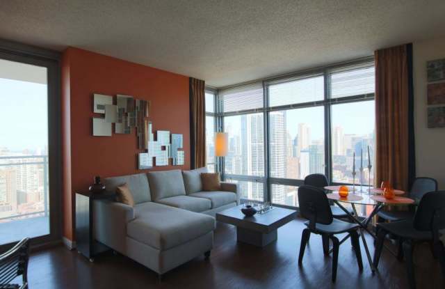 651 West Kinzie photos photos