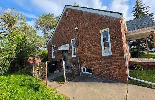 16898 Lilac Street Gallery 2