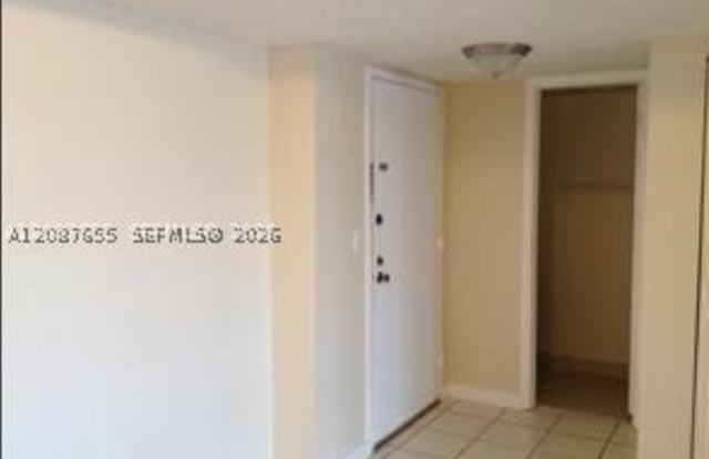3710 Inverrary Dr Gallery 3