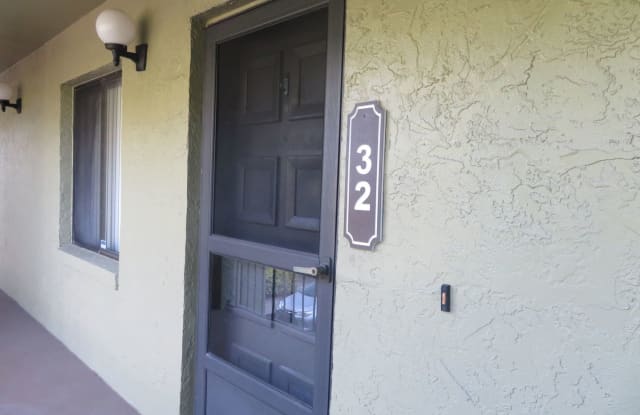 4 Escondido Circle #32 - 4 Escondido Circle, Altamonte Springs, FL 32701