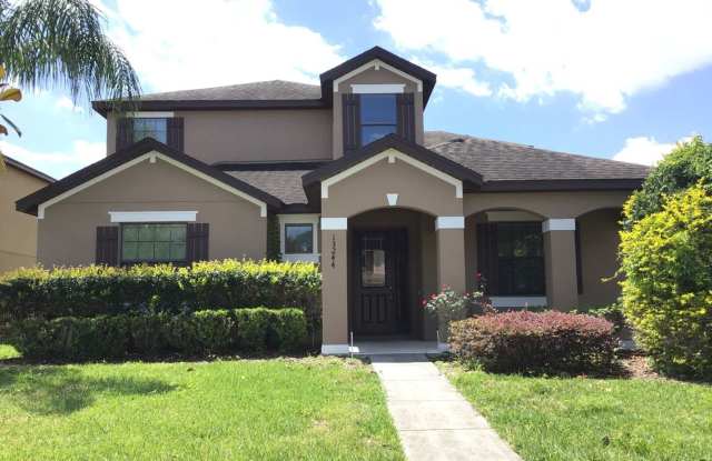GORGEOUS WINDERMERE TERRACE MONTH WITH LAWN CARE INCLUDED photos photos