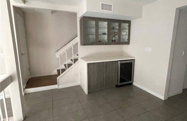 6201 Randi Avenue Gallery 2