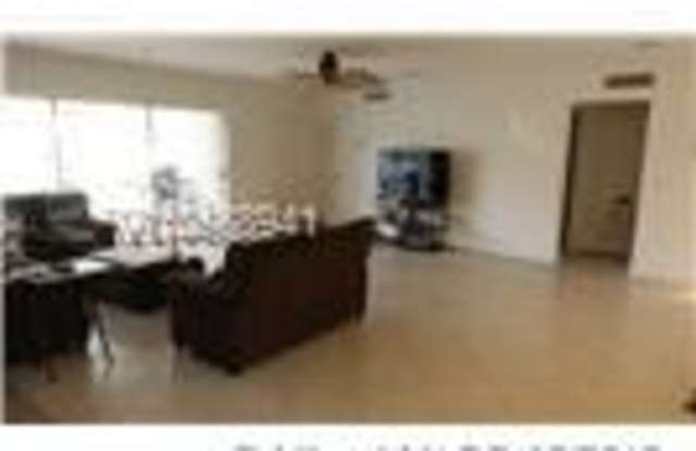436 Sunset Dr Gallery 4