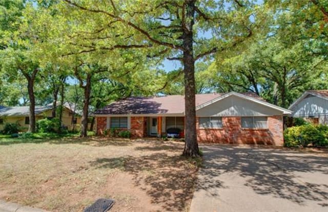 508 Canyon Ridge Drive - 508 Canyon Ridge Drive, Euless, TX 76040
