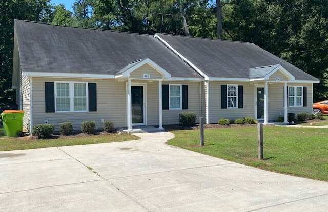 574 13 Bridges Road Gallery 1
