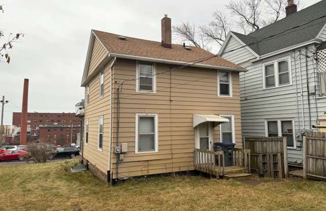 3 Bedroom House in Duluth - Free September Rent!! Gallery 3