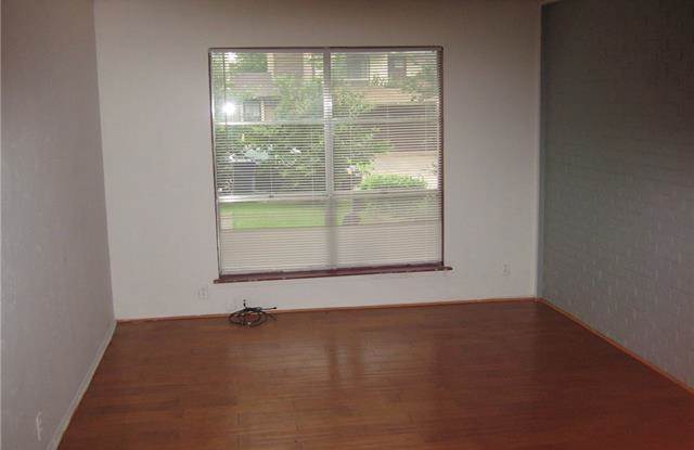 1818 Greenspring Circle Gallery 4