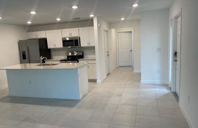 6737 Broadwater Lane Gallery 4