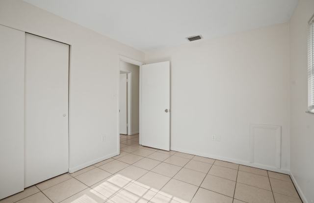 5901 Crestmont Ave photos photos