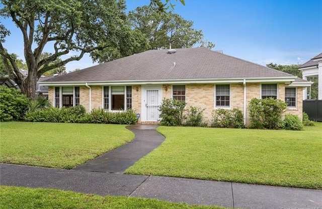 7 S Lark Street - 7 South Lark Street, New Orleans, LA 70124 7 S Lark Street - 7 South Lark Street, New Orleans, LA 70124