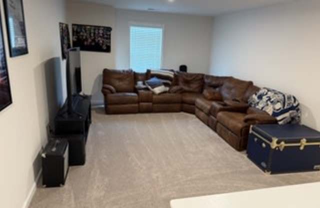 583 Swamp Grass Drive Gallery 3
