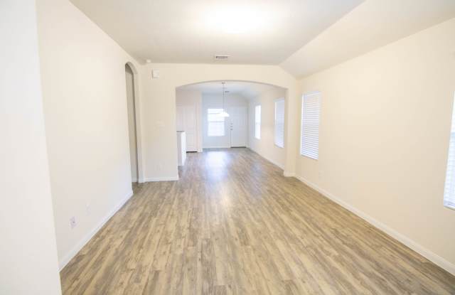 5423 Paiges Way Gallery 4