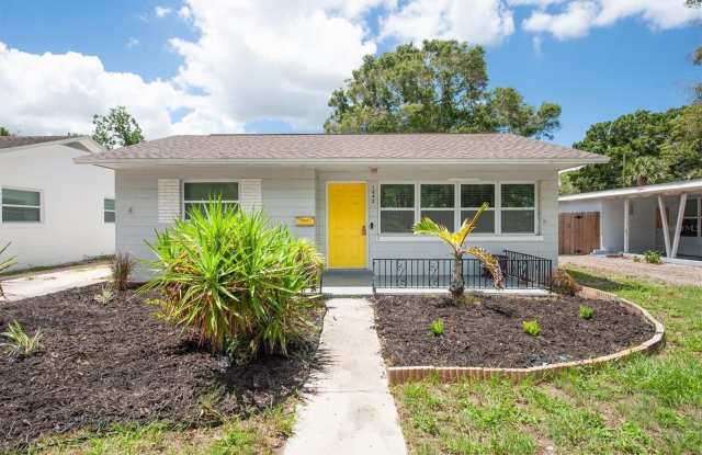 5442 9TH AVENUE N photos photos