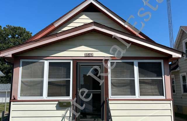 Charming 3-Bed, 1.5-Bath Home with Spacious Living Areas photos photos