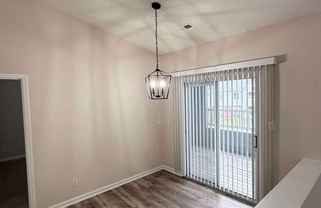 110 Breezewood Dr. Gallery 4