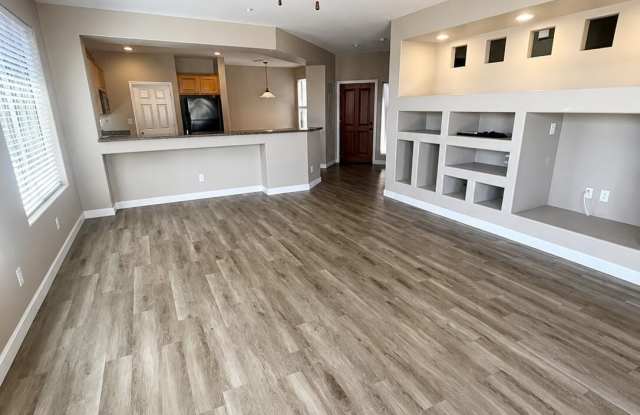 41831 N MILL CREEK Way Gallery 3