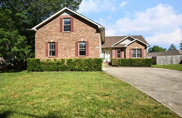 Pet Friendly Three Bedroom with Bonus! photos photos