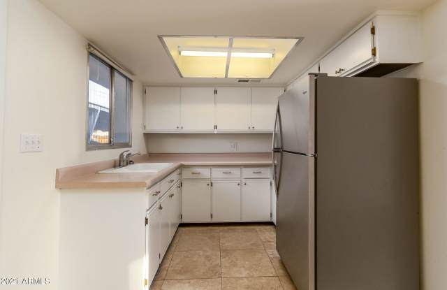 13021 N 113TH Avenue Gallery 2