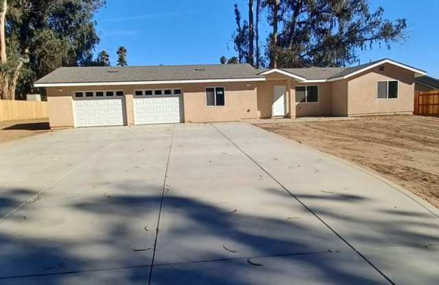 Modern 2 Bed/1 Bath Home, All Utilities Included! - 465 Via Maxwell, Nipomo, CA 93444