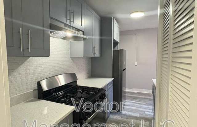 1160 Dixwell Avenue - 10 photos photos