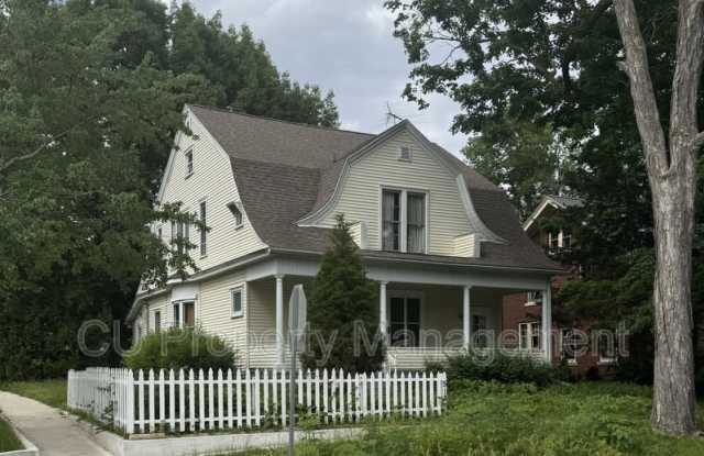 512 West Clark Street photos photos