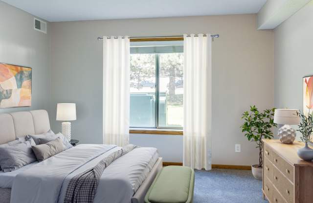 Crosby Pointe Apartments Gallery 4