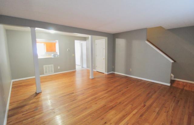 Beautiful 3-Bedroom Townhome for rent! Gallery 4