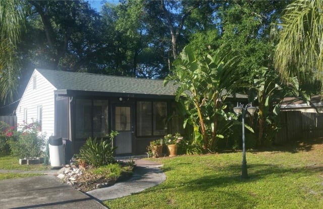 4715 W KNIGHTS AVENUE - 4715 W Knights Ave, Tampa, FL 33611
