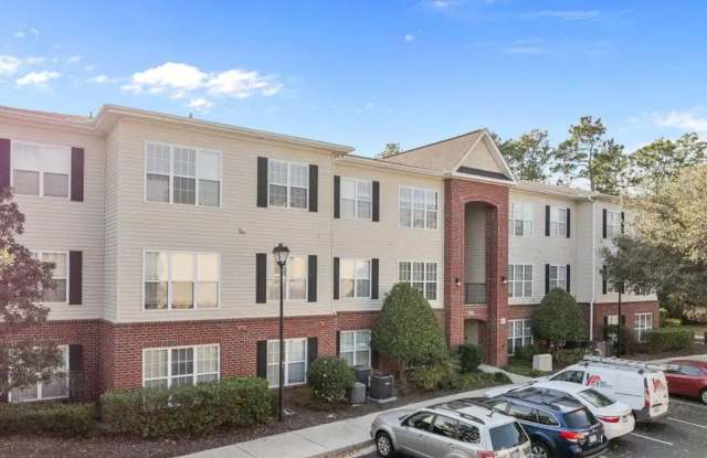 1st Floor Condo in Bellingham Park Available now! photos photos