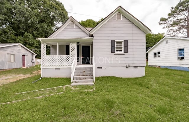 1024 North Ransom Street - 1024 North Ransom Street, Gastonia, NC 28052
