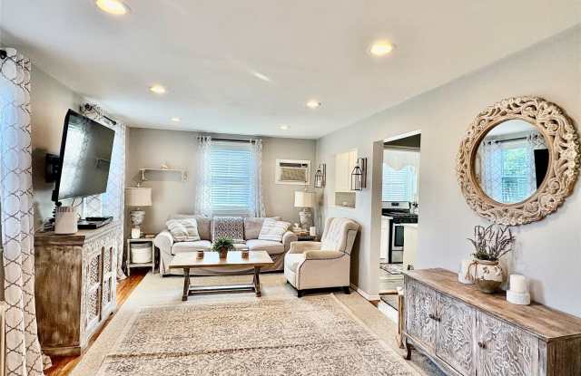 260-08 74th Avenue Gallery 4