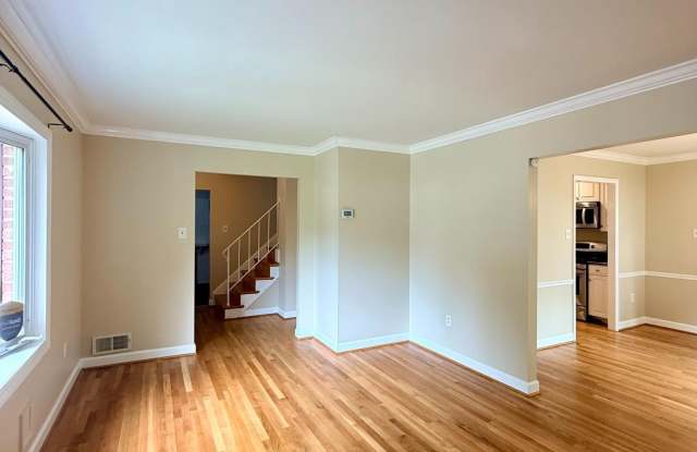 14605 NADINE Drive Gallery 4
