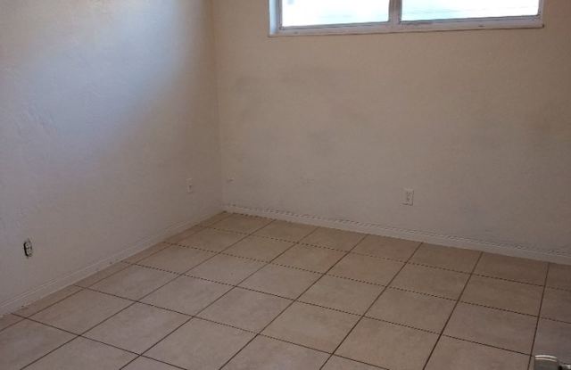 201 Nancy Dr #2 Gallery 4