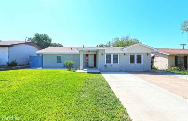 409 Berkley Rd - 409 Berkeley Road, Laredo, TX 78045