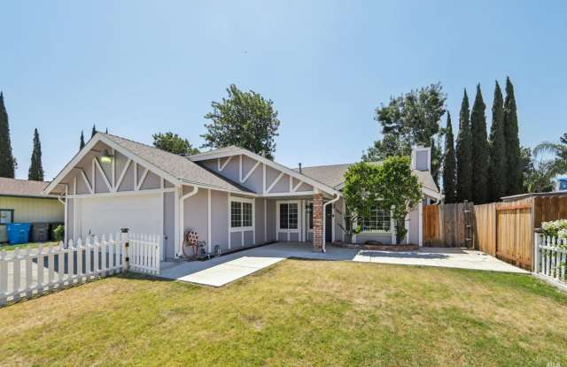 Nicely Updated, Situated Between Vacaville, Fairfield and Near Travis Air Force Base photos photos