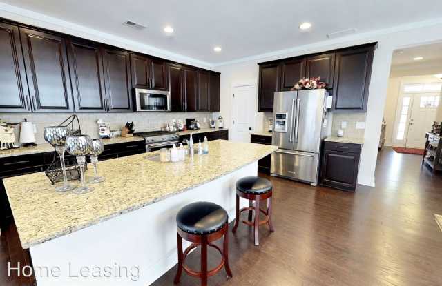 2610 Double Oaks Road Gallery 3