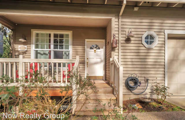 1499 Ash St - 1499 Ash Street, Lake Oswego, OR 97034