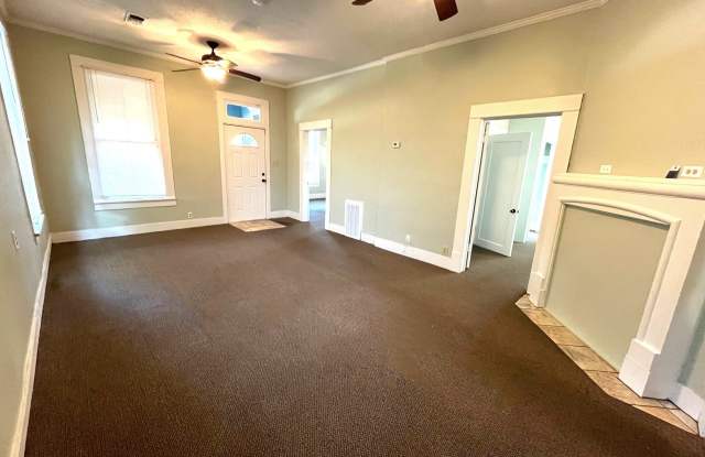 217 N Scullin Avenue Gallery 4